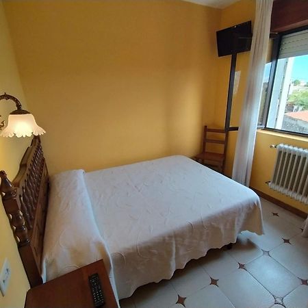 El Castanu De Cue Hotel Bagian luar foto