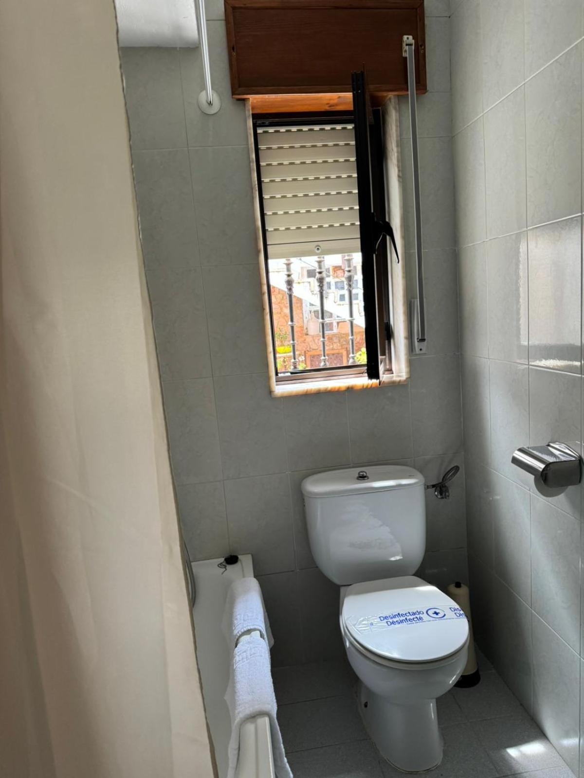 El Castanu De Cue Hotel Bagian luar foto