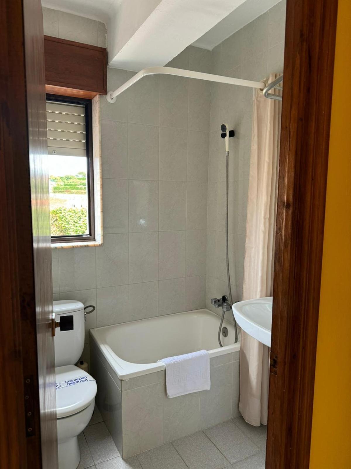 El Castanu De Cue Hotel Bagian luar foto